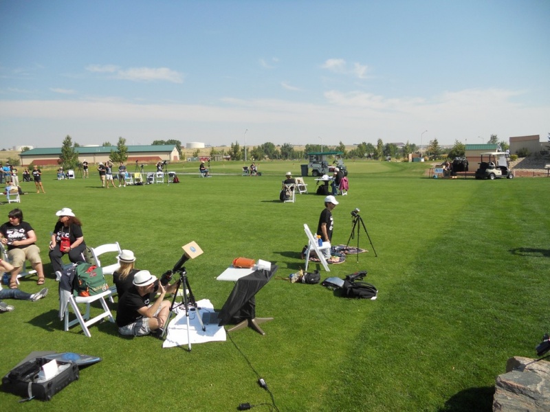 File:Golf club eclipse day - Zei 21-8-17 038.jpg