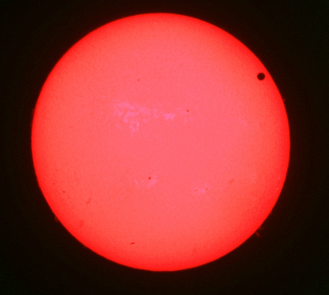 File:Sole Venere 1.jpg