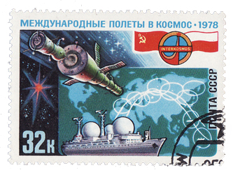 Immagine:Intercosmos_Polonia_Soyuz_30_Salyut_6_Komarov_tracking_ship_-_URSS_1978.jpg