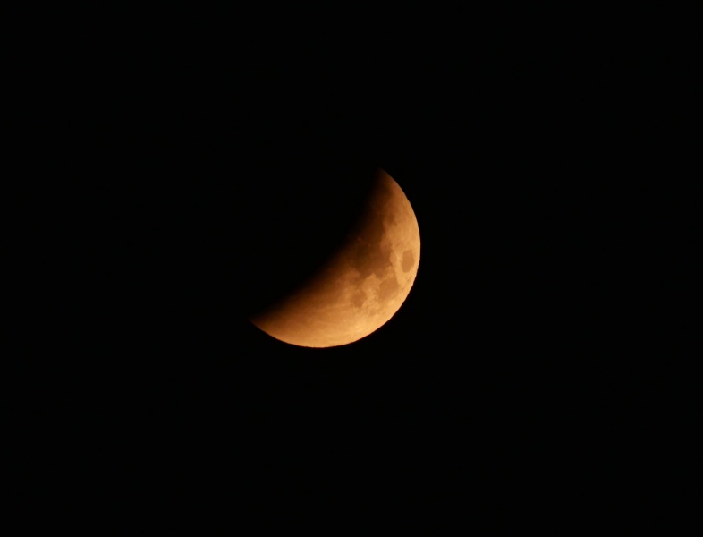 File:20220516 Eclissi totale di Luna (cc).jpg